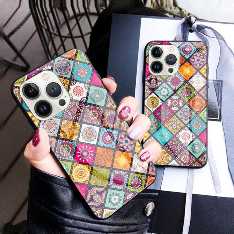 Kuori iPhone 15 Pro Patchwork